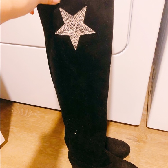 Boots - Picture 2 of 2